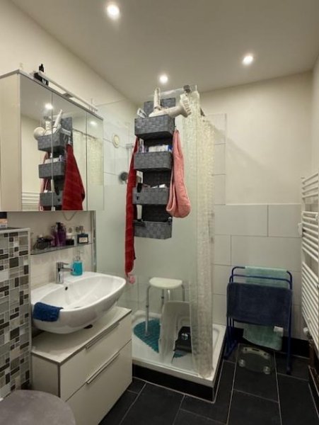 St. Augustin SANKT AUGUSTIN, schöne helle 2 Zi. Wohnung, Diele, Bad, großer Balkon, ca. 72 m² Wfl. TG-Stellplatz Wohnung mieten