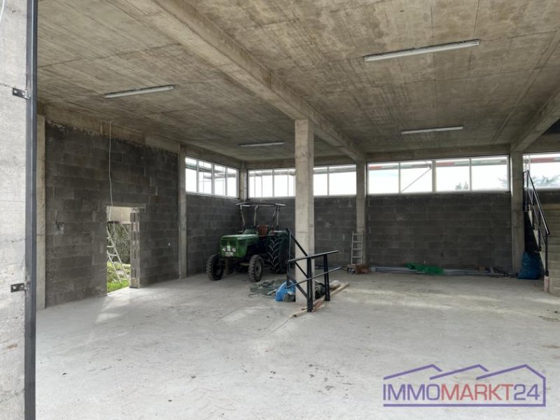 Neunkirchen-Seelscheid Lager- und Abstellfläche für Boote und Wohnmobile Gewerbe mieten