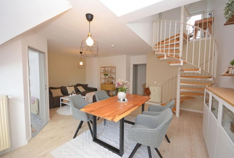 Troisdorf Charmante Maisonette-Wohnung mit Balkon in Troisdorf-Spich Wohnung mieten