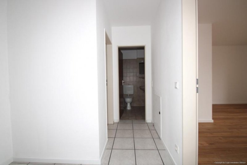 Troisdorf Charmante Zwei-Zimmer-Wohnung. Mehr als 4 Wände Wohnung mieten