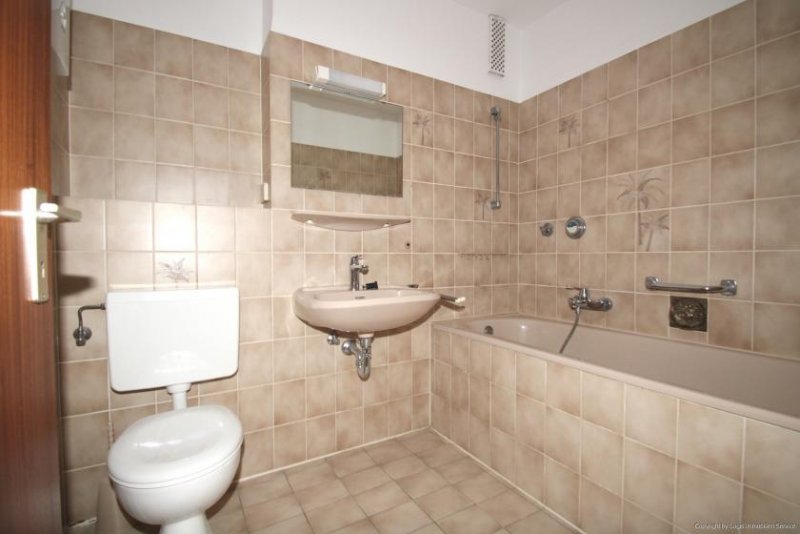 Troisdorf Charmante Zwei-Zimmer-Wohnung. Mehr als 4 Wände Wohnung mieten