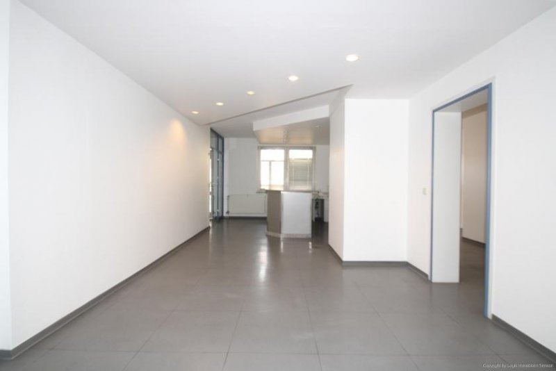 Troisdorf Zentrale Büro- und Gewerbefläche in Troisdorf-Sieglar – 174 m² im 1. OG Gewerbe mieten