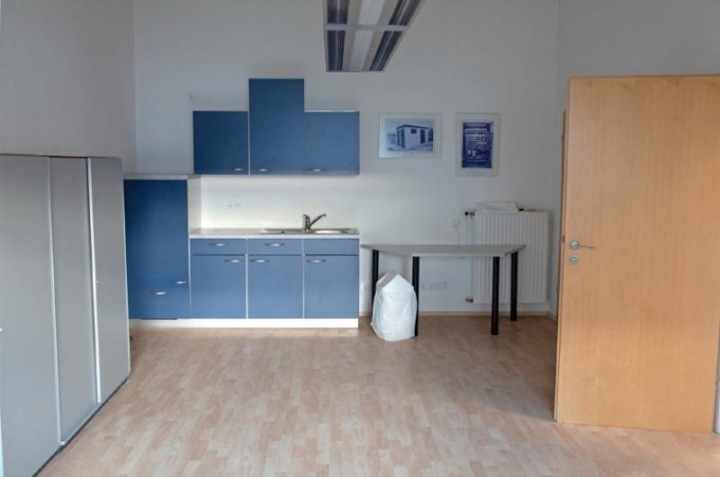 Swisttal Gewerbehalle mit Büroeinheiten und Lagerfläche Gewerbe mieten