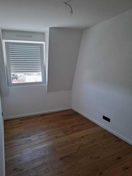 Trier Citylage, mod., neuw. Wohnkomfort: 3 ZKB, G.-WC, Balkon, Designküche ca. 72 m² ab sofort Wohnung mieten