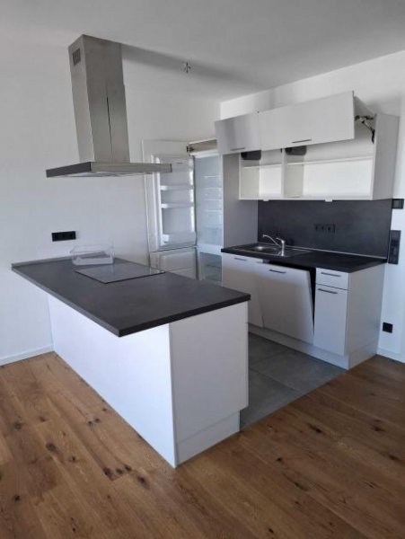 Trier Citylage, mod., neuw. Wohnkomfort: 3 ZKB, G.-WC, Balkon, Designküche ca. 72 m² ab sofort Wohnung mieten