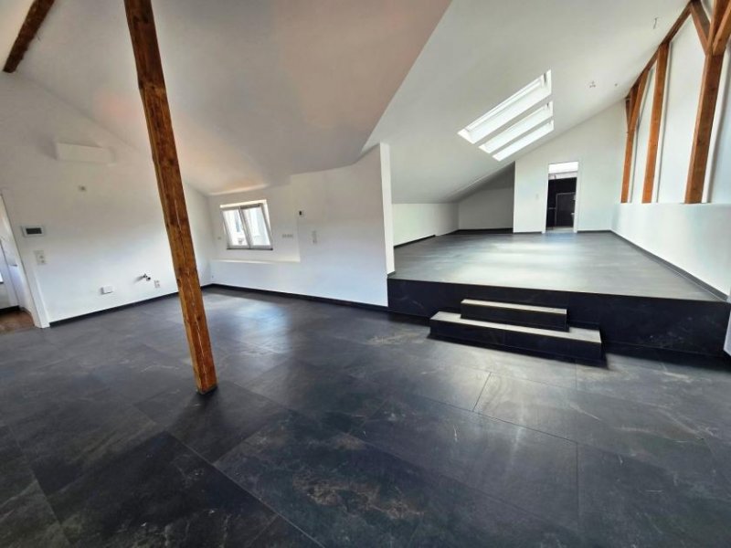 Trier Exklusive STUDIO Wohnung - Erstbezug nach hochwertiger Kernsanierung in bester Citylage! Wohnung mieten