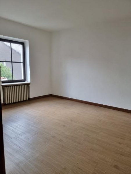 Trier Euren - Exkl. Landhauswohnung - 5 Z EBK, 2xBad, G.-WC, Balkon, ca. 150 tolle m² per 01.09.2026 Wohnung mieten