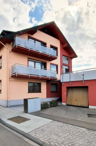 Trier Modernes Stadtleben in Trier - Stilvolle 3-Zimmer-Wohnung mit Balkon und Garage Wohnung mieten