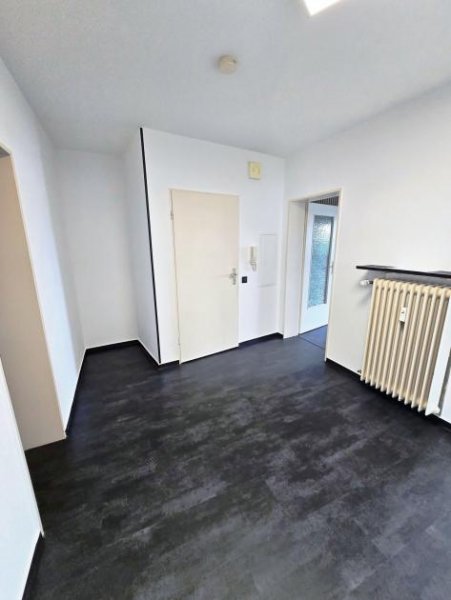 Trier Modernes Stadtleben in Trier - Stilvolle 3-Zimmer-Wohnung mit Balkon und Garage Wohnung mieten