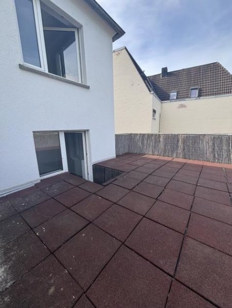 Trier Charmantes 36m² 1-Zimmer-Apartment mit Balkon Wohnung mieten