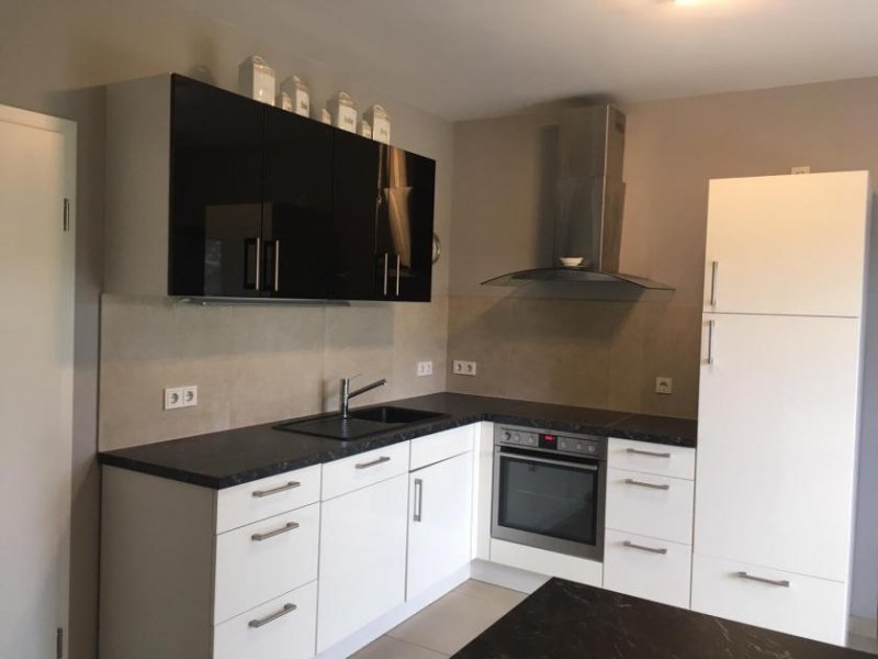 Pluwig schöne, neuwertige 3 Zimmer Küche, Bad, Garage große Terrasse, mit großem Garten Wohnung mieten