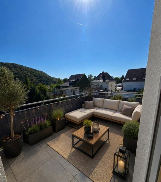 Schweich Stilvolles Wohnen auf zwei Ebenen - ca. 130 m² Maisonette Traum in Schweich, incl. EBK, Balkon & Stellplätzen Wohnung