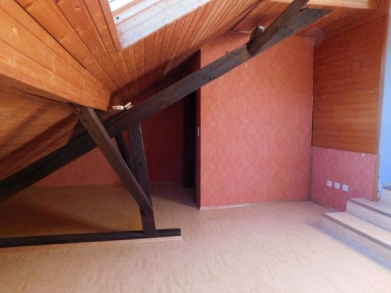 Fell Fell a.d. Mosel - 4 Zimmerwohnung auf 2 Ebenen mit 115 qm Wohn- und 30qm Nutzfläche Wohnung mieten