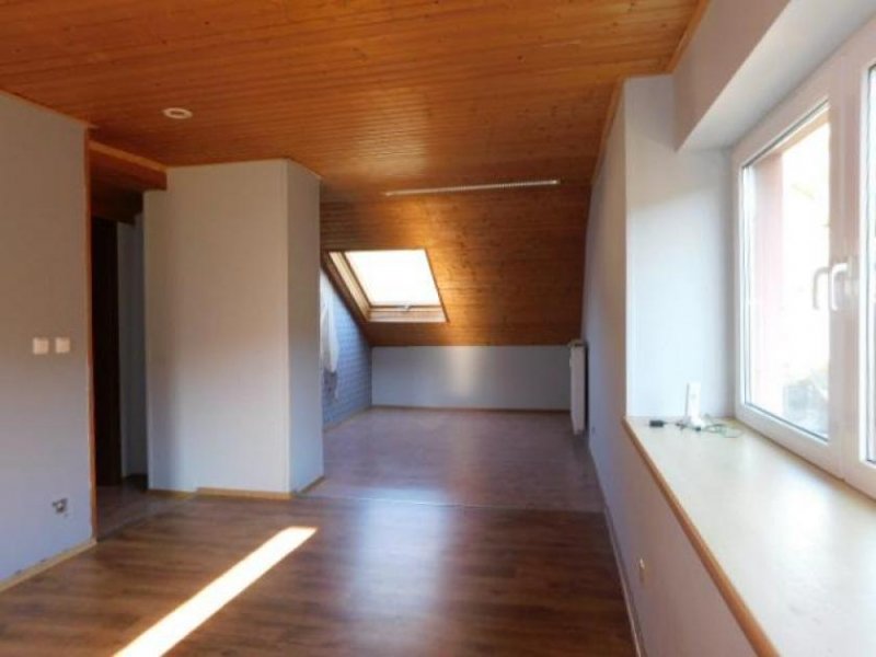 Fell Fell a.d. Mosel - 4 Zimmerwohnung auf 2 Ebenen mit 115 qm Wohn- und 30qm Nutzfläche Wohnung mieten