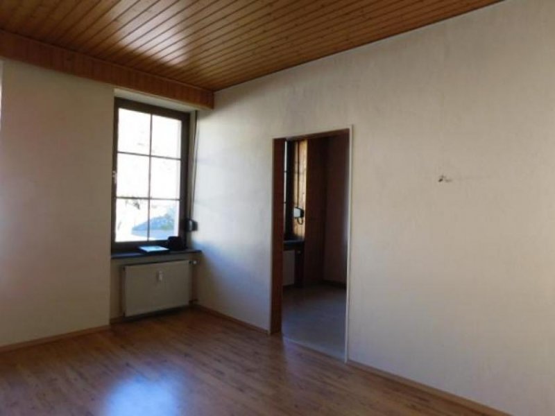 Fell Fell a.d. Mosel - 4 Zimmerwohnung auf 2 Ebenen mit 115 qm Wohn- und 30qm Nutzfläche Wohnung mieten