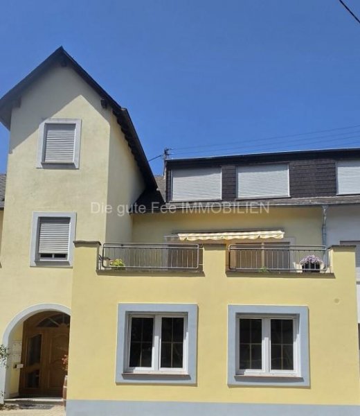 Mehring Schöne, moderne 3 Zimmer Wohnung mit Terrasse, Erstbezug Wohnung mieten