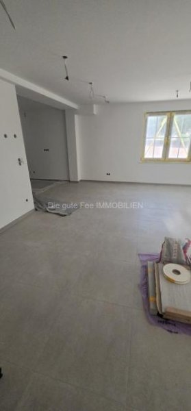 Mehring Schöne, moderne 3 Zimmer Wohnung mit Terrasse, Erstbezug Wohnung mieten