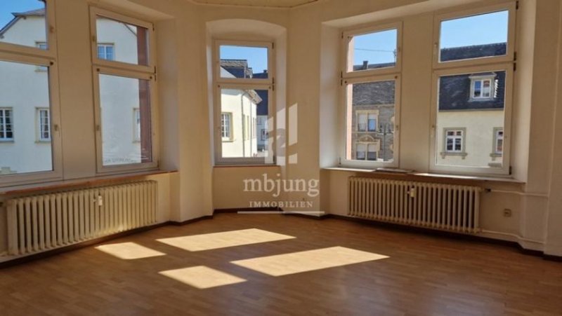 Mülheim (Mosel) *** Helle renovierte 3-Raum-Wohnung - zentral gelegen *** Wohnung mieten