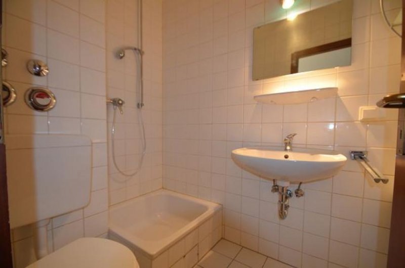 Mainz Studenten aufgepaßt: APARTMENT TEILMÖBL. MIT BALKON (Hochpaterre) IN KLEINER WOHNEINHEIT IN UNI-NÄHE Wohnung mieten