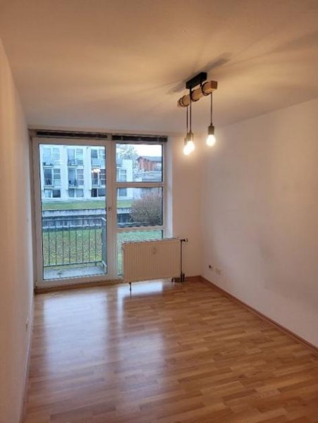 Mainz Studenten aufgepaßt: APARTMENT TEILMÖBL. MIT BALKON (Hochpaterre) IN KLEINER WOHNEINHEIT IN UNI-NÄHE Wohnung mieten