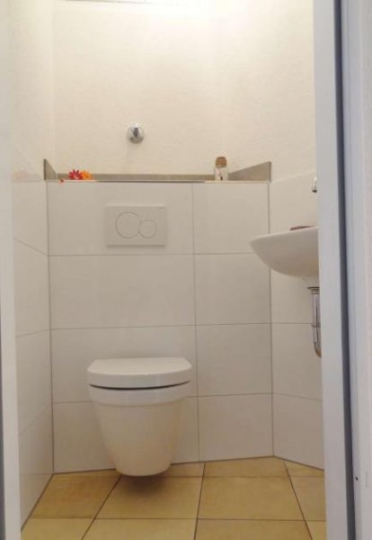 Mainz WG-Zimmer mit Einbauschrank in Hechtsheim inkl. W-Lan u.v.m. Wohnung mieten