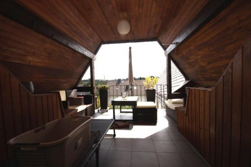 Montabaur Montabaur, Dachgeschosswohnung auf der Alberthöhe *VIRTUELLE 360° BESICHTIGUNG AUF ANFRAGE* Wohnung mieten