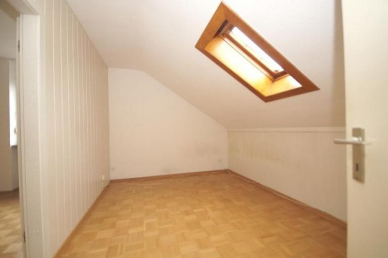 Montabaur Montabaur, Dachgeschosswohnung mit Garage auf der Alberthöhe *VIRTUELLE 360° BESICHTIGUNG ONLINE* Wohnung mieten