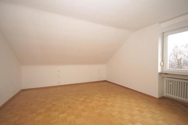 Montabaur Montabaur, Dachgeschosswohnung mit Garage auf der Alberthöhe *VIRTUELLE 360° BESICHTIGUNG ONLINE* Wohnung mieten