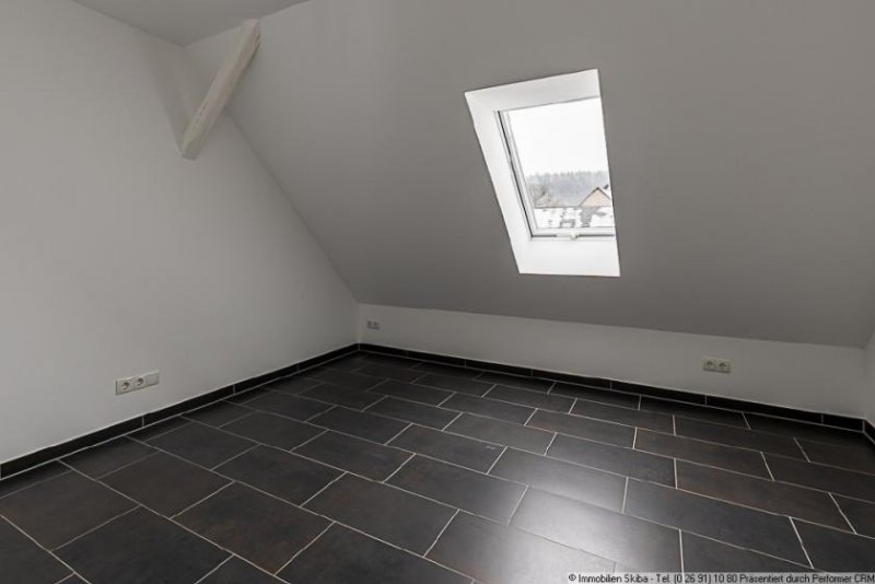 Acht 3-Zimmer-Wohnung auf zwei Etagen in Oberbaar zwischen Mayen und Adenau Wohnung mieten