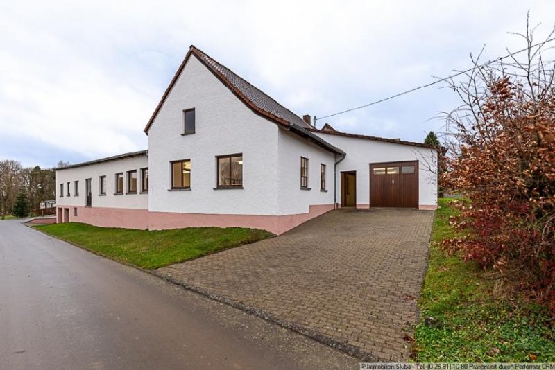 Acht Gewerbehalle mit Garagen: Ehemalige Schreinerei mit viel Platz als Lager oder für den Motorsport Gewerbe mieten