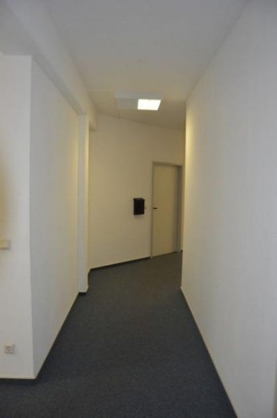 Freudenberg (Kreis Siegen-Wittgenstein) Teil-Büroetage mit 3 Büros, Teeküche, getrennte Toiletten, Aufzug Gewerbe mieten