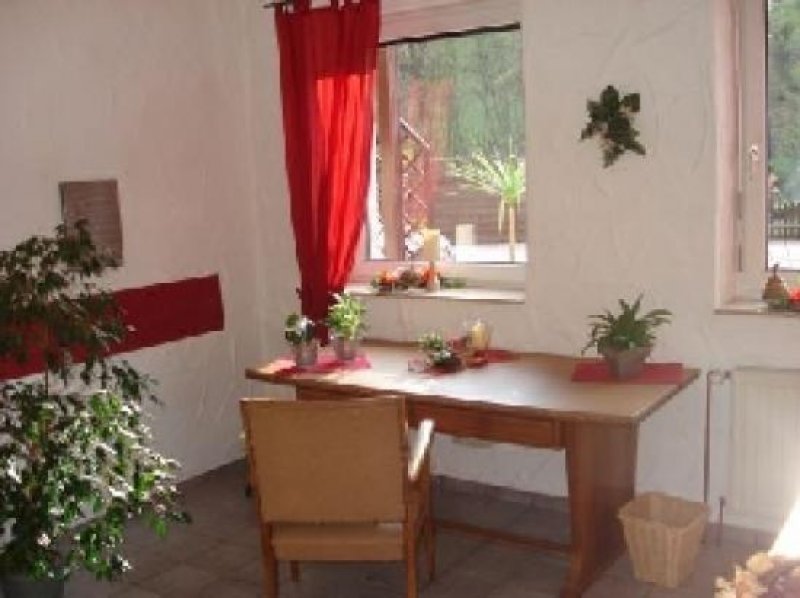 Repräsentative, große 4-Zimmer–Wohnung mit eigener Sonnen-Terrasse in Schalksmühle! Wohnung mieten