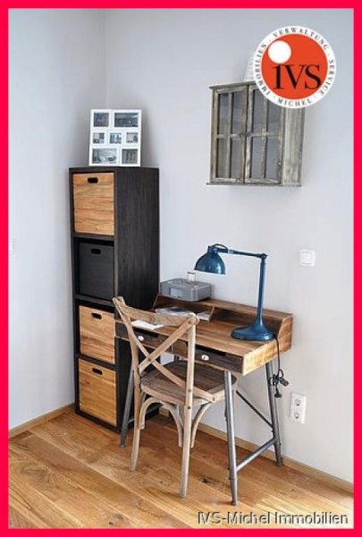 Frankfurt am Main ** Westend **
Hübsch eingerichtetes 1 Zi. Apartment mit Balkon Nähe Messeturm! Wohnung mieten