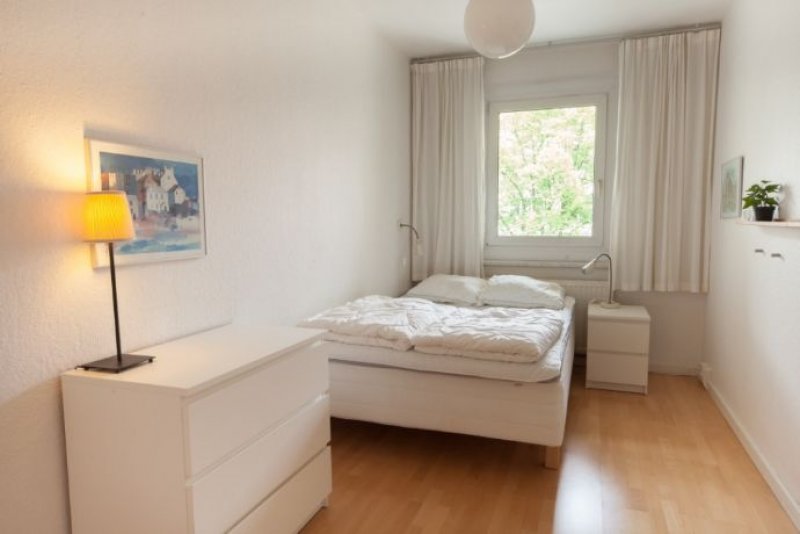 Frankfurt am Main Neuwertige 3-Raum-Wohnung mit Balkon und Einbauküche in Frankfurt am Main Wohnung mieten