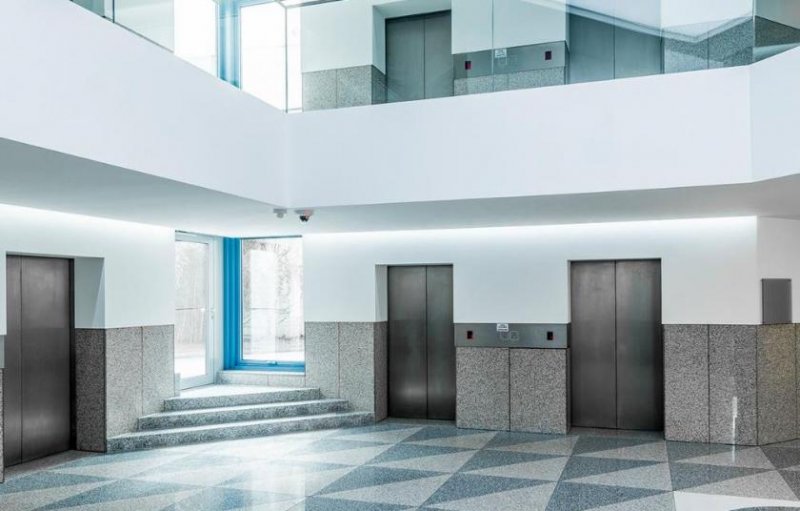 Frankfurt am Main ATIK: Moderne Büroflächen mit Skyline-Blick - Willkommen im THE PEAK - provisionsfrei Gewerbe mieten