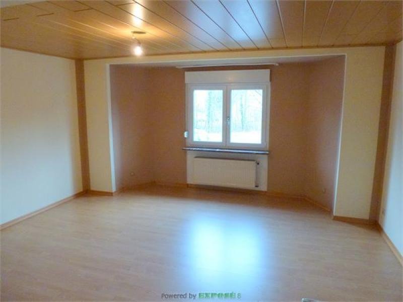 Friedberg (Hessen) Gepflegte 3 Zi. Whg. mit Balkon und Garten Wohnung mieten