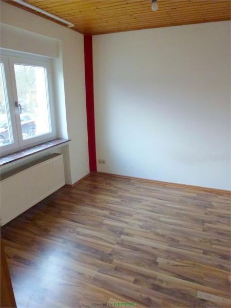 Friedberg (Hessen) Gepflegte 3 Zi. Whg. mit Balkon und Garten Wohnung mieten