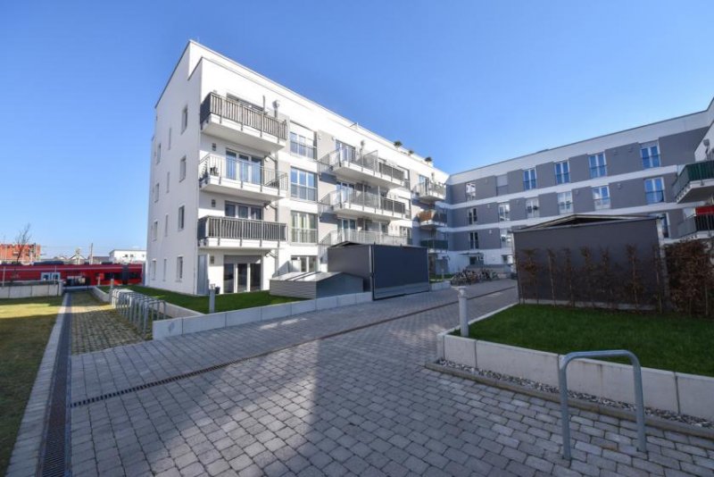 Rödermark DIETZ: Moderne und helle 2-Zimmerwohnung im Erdgeschoss mit Terrasse und TG-Stellplatz! Wohnung mieten
