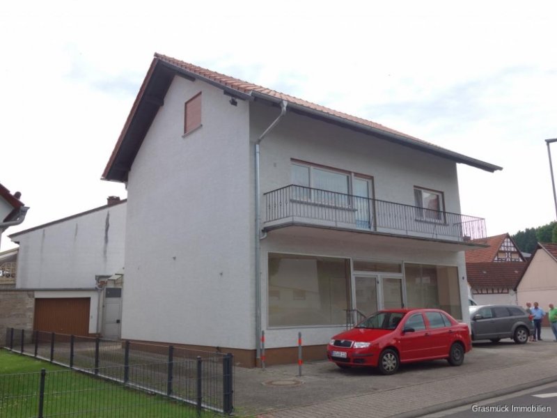 Büdingen Große Gewerbefläche an der Hauptstraße mit Schaufenster und Ausstellungsfläche zu vermieten Gewerbe mieten