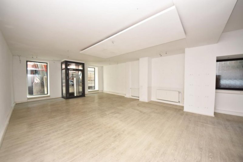 Aschaffenburg DIETZ: Provisionsfreies Ladengeschäft in der Fußgängerzone von Aschaffenburg zu vermieten! Gewerbe mieten