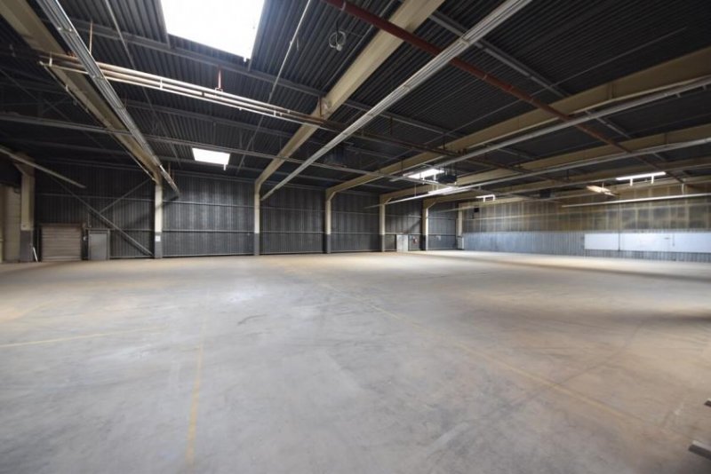 Elsenfeld DIETZ: Barrierefreie Einfahrt 4,- VHB pro m² - provisionsfreie Gewerbehalle - Niedrige Nebenkosten! Gewerbe mieten
