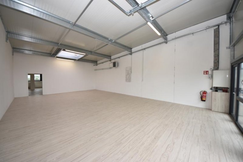 Elsenfeld DIETZ: GEWERBEPARK 24 - Provisionsfreie 147m² große Büro oder Lagerfläche im 1. OG mit 4m Raumhöhe! Gewerbe mieten