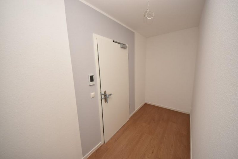 Elsenfeld **RESERVIERT**HAUS PAULA! Neubauwohnung im Erdgeschoss! Luftwasserwärmepumpe - Aufzug - Tiefgarage Wohnung mieten