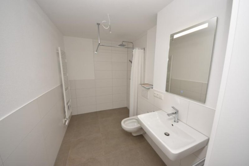 Elsenfeld **RESERVIERT**HAUS PAULA! Neubauwohnung im Erdgeschoss! Luftwasserwärmepumpe - Aufzug - Tiefgarage Wohnung mieten