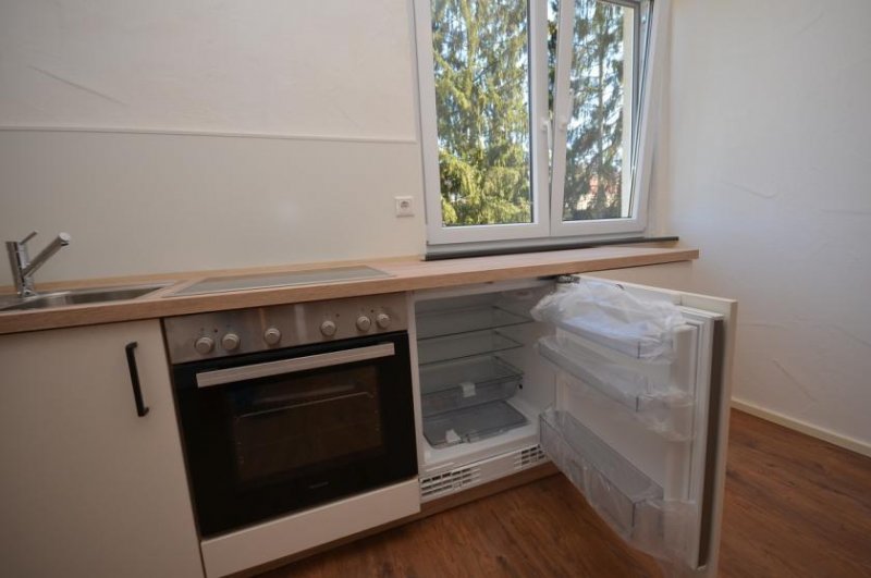 Leidersbach DIETZ: Helle 2-Zimmer-Wohnung mit neuer Einbauküche! Wohnung mieten