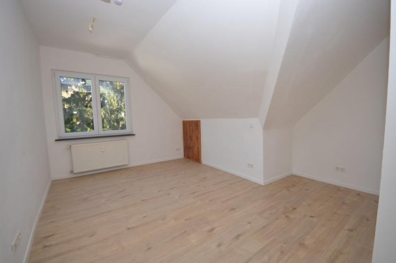 Leidersbach DIETZ: KOMPLETT-MÖBLIERTE 2-Zimmer-Wohnung! Möbelbilder folgen! Leidersbach Wohnung mieten