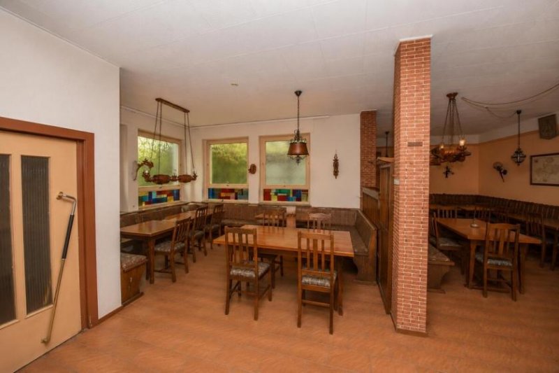 Sailauf DIETZ: Zentral gelegene Gaststätte mit Biergarten-Terrasse in Sailauf - Hauptstraße viele Parkplätze Gewerbe mieten