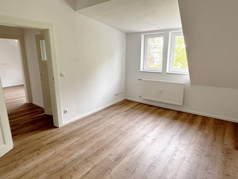 Darmstadt Erstbezug nach Sanierung: Helle 3-Zi.-Wohnung, optional EBK & Top-Dämmung – ideal für 1-2 Personen Wohnung mieten