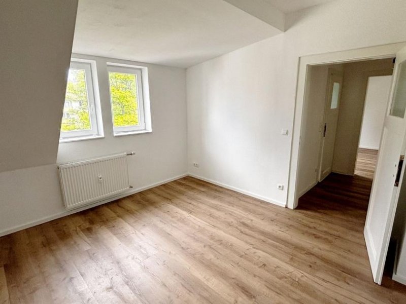 Darmstadt Erstbezug nach Sanierung: Helle 3-Zi.-Wohnung, optional EBK & Top-Dämmung – ideal für 1-2 Personen Wohnung mieten