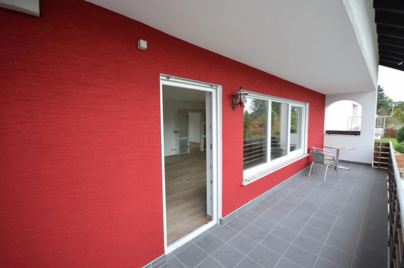 Dieburg DIETZ: Modernisierte 4,5 Zimmer-Wohnung mit Balkon, Garage und eigenem Garten - Direkter Zugang! Wohnung mieten